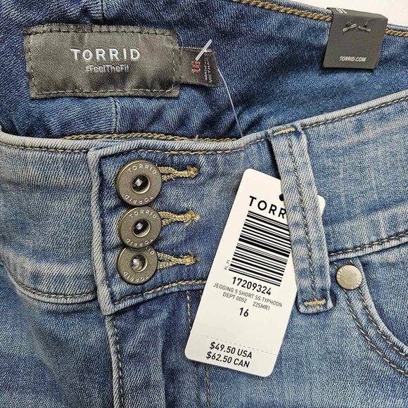 TORRID | 5 Inch Jegging Super Soft High-Rise Short | SS typhon | Size 16 | NWT - Picture 2 of 2